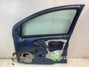 Gebruikte Portier 4Deurs rechts-voor Toyota Aygo (B10) 1.0 12V VVT-i Prijs € 40,00 Margeregeling aangeboden door Autodemontagebedrijf De Mars