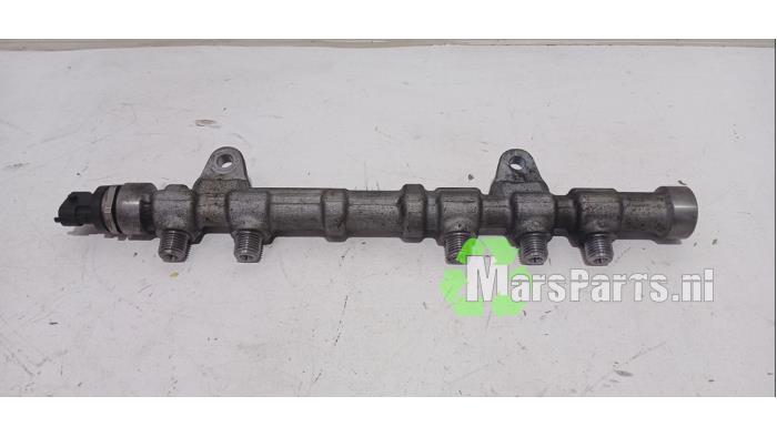 Gebruikte Galerij (Injectie) Fiat Doblo Cargo (263) 1.3 D Multijet Prijs € 100,00 Margeregeling aangeboden door Autodemontagebedrijf De Mars