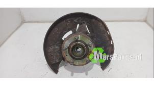 Gebruikte Fusee links-achter Opel Insignia Sports Tourer 1.6 Turbo 16V Ecotec Prijs € 50,00 Margeregeling aangeboden door Autodemontagebedrijf De Mars