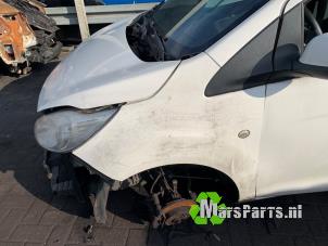 Gebruikte Scherm links-voor Ford Ka II 1.2 Prijs € 75,00 Margeregeling aangeboden door Autodemontagebedrijf De Mars