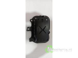 Gebruikte Module PDC Tesla Model S 85 Prijs € 150,00 Margeregeling aangeboden door Autodemontagebedrijf De Mars