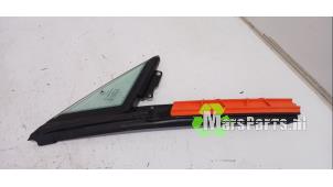 Gebruikte Driehoeks Ruit rechts-voor Tesla Model S 85 Prijs € 48,00 Margeregeling aangeboden door Autodemontagebedrijf De Mars