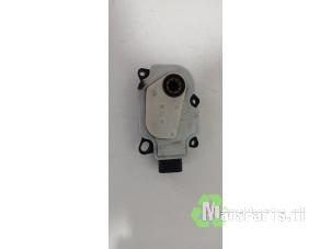 Gebruikte Diversen Tesla Model S 85 Prijs € 42,00 Margeregeling aangeboden door Autodemontagebedrijf De Mars