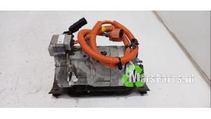 Gebruikte Aircopomp Tesla Model S 85 Prijs € 300,00 Margeregeling aangeboden door Autodemontagebedrijf De Mars