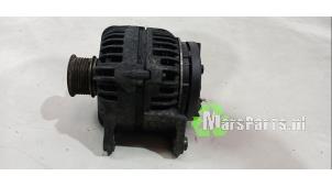 Gebruikte Dynamo Iveco New Daily VI 33S12, 35C12, 35S12 Prijs € 85,00 Margeregeling aangeboden door Autodemontagebedrijf De Mars