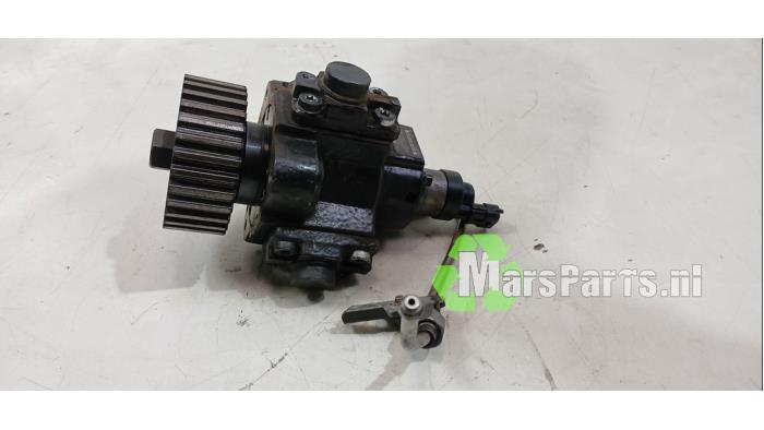 Gebruikte Brandstofpomp Mechanisch Iveco New Daily VI 33S12, 35C12, 35S12 Prijs € 300,00 Margeregeling aangeboden door Autodemontagebedrijf De Mars