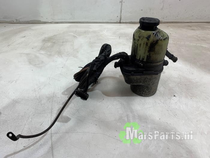 Gebruikte Servopomp Opel Astra H SW (L35) 1.6 16V Twinport Prijs € 85,00 Margeregeling aangeboden door Autodemontagebedrijf De Mars