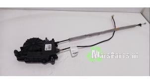 Gebruikte Achterklep motor BMW 7 serie (G11/12) 740e,Le Prijs € 100,00 Margeregeling aangeboden door Autodemontagebedrijf De Mars