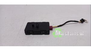 Gebruikte Module (diversen) BMW 7 serie (G11/12) 740e,Le Prijs € 25,00 Margeregeling aangeboden door Autodemontagebedrijf De Mars