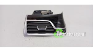 Gebruikte Luchtrooster Dashboard BMW 7 serie (G11/12) 740e,Le Prijs € 25,00 Margeregeling aangeboden door Autodemontagebedrijf De Mars