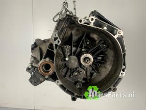 Gebruikte Versnellingsbak Ford Transit Courier 1.6 TDCi Prijs € 395,00 Margeregeling aangeboden door Autodemontagebedrijf De Mars