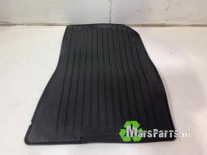 Gebruikte Kofferbak Mat Tesla Model 3 Long Range AWD 75 kWh Prijs € 100,00 Margeregeling aangeboden door Autodemontagebedrijf De Mars