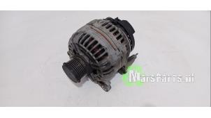 Gebruikte Dynamo Volkswagen Jetta III (1K2) 1.6 Prijs € 35,00 Margeregeling aangeboden door Autodemontagebedrijf De Mars