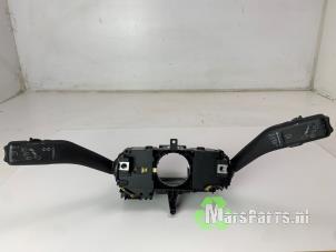 Gebruikte Combischakelaar Stuurkolom Skoda Citigo 1.0 12V Prijs € 85,00 Margeregeling aangeboden door Autodemontagebedrijf De Mars