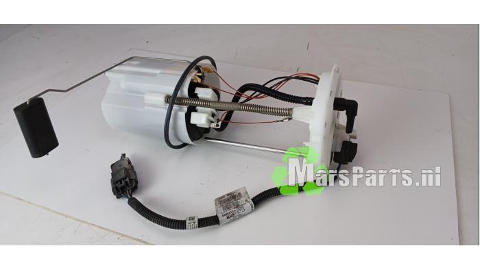 Gebruikte Tank element Pomp Opel Adam 1.2 16V Prijs € 150,00 Margeregeling aangeboden door Autodemontagebedrijf De Mars
