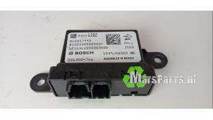 Gebruikte PDC Module Opel Adam 1.2 16V Prijs € 35,00 Margeregeling aangeboden door Autodemontagebedrijf De Mars