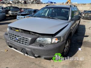 Gebruikte Aandrijfas rechts-achter Volvo XC70 (SZ) XC70 2.4 T 20V Prijs € 40,00 Margeregeling aangeboden door Autodemontagebedrijf De Mars