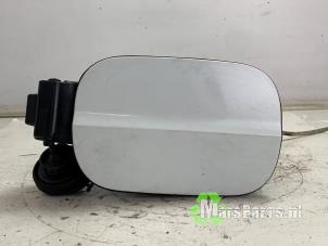 Gebruikte Tank Klep Skoda Superb Combi (3V5) 2.0 TDI Prijs € 36,00 Margeregeling aangeboden door Autodemontagebedrijf De Mars