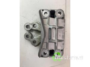 Gebruikte Motorsteun Ford Transit Custom 2.0 EcoBlue 136 Prijs € 70,00 Margeregeling aangeboden door Autodemontagebedrijf De Mars