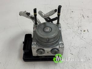 Gebruikte ABS Pomp Mazda 2 (DJ/DL) 1.5 SkyActiv-G 90 Prijs € 175,00 Margeregeling aangeboden door Autodemontagebedrijf De Mars