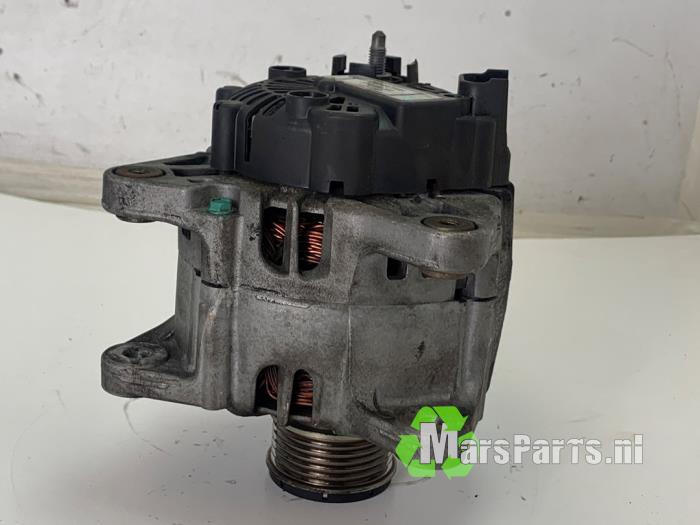 Dynamo van een Mercedes-Benz Citan (415.6) 1.5 108 CDI 2015