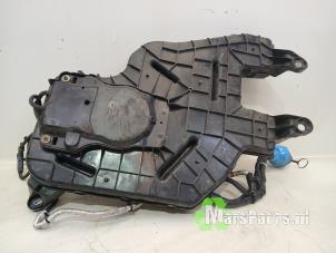 Gebruikte Tank adblue Ford Transit Custom 2.0 EcoBlue 136 Prijs € 500,00 Margeregeling aangeboden door Autodemontagebedrijf De Mars