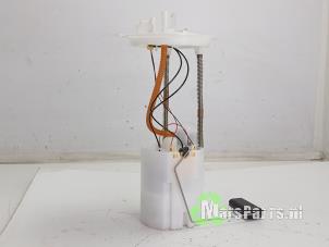 Gebruikte Tank element Pomp Jeep Compass II (MP) 1.3 4XE 240 16V 4x4 Prijs € 130,00 Margeregeling aangeboden door Autodemontagebedrijf De Mars