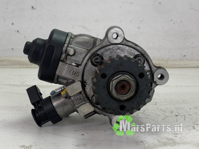 Gebruikte Brandstofpomp Mechanisch Volkswagen Golf VII (AUA) 2.0 TDI 16V Prijs € 75,00 Margeregeling aangeboden door Autodemontagebedrijf De Mars