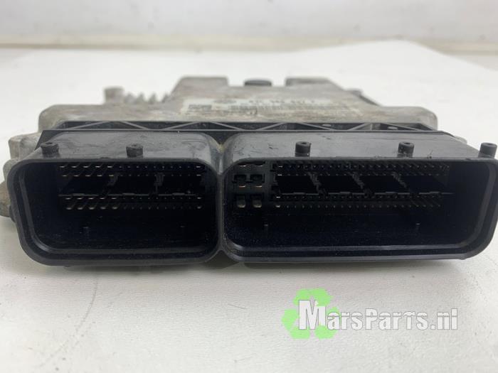 Inspuitcomputer van een Volkswagen Golf VI (5K1) 1.4 TSI 160 16V 2009