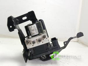 Gebruikte ABS Pomp Fiat Doblo Cargo (263) 1.3 D Multijet Prijs € 140,00 Margeregeling aangeboden door Autodemontagebedrijf De Mars