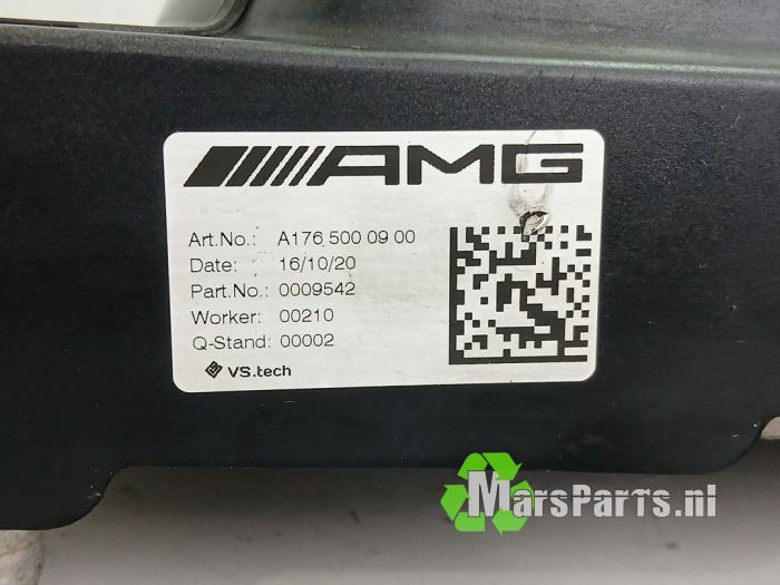 Intercooler van een Mercedes-AMG CLA Shooting Brake AMG (117.9) 2.0 CLA-45 AMG Turbo 16V 2017