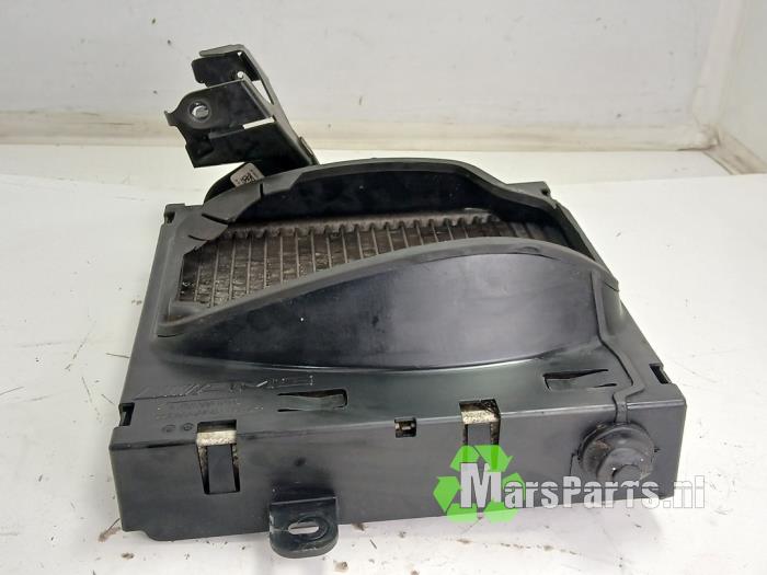 Intercooler van een Mercedes-AMG CLA Shooting Brake AMG (117.9) 2.0 CLA-45 AMG Turbo 16V 2017