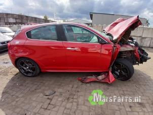 Gebruikte Rembol Alfa Romeo Giulietta (940) 1.4 TB 16V MultiAir Prijs € 85,00 Margeregeling aangeboden door Autodemontagebedrijf De Mars
