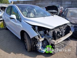 Gebruikte Steekas links-voor Peugeot 308 (4A/C) 1.6 16V THP 155 Prijs € 50,00 Margeregeling aangeboden door Autodemontagebedrijf De Mars