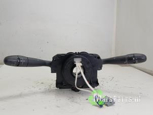 Gebruikte Combischakelaar Stuurkolom Peugeot 308 (4A/C) 1.6 VTI 16V Prijs € 65,00 Margeregeling aangeboden door Autodemontagebedrijf De Mars