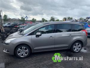 Gebruikte Steekas links-voor Peugeot 5008 I (0A/0E) 1.6 THP 16V Prijs € 40,00 Margeregeling aangeboden door Autodemontagebedrijf De Mars