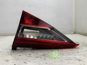 Gebruikte Achterlicht rechts Skoda Superb Combi (3V5) 2.0 TDI Prijs € 80,00 Margeregeling aangeboden door Autodemontagebedrijf De Mars