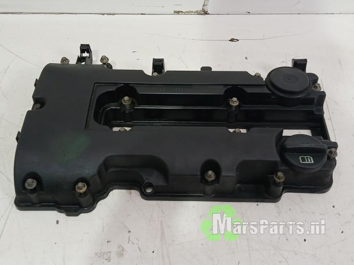 Kleppendeksel van een Chevrolet Aveo (300) 1.2 16V 2011