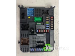 Gebruikte Zekeringkast Peugeot 208 I (CA/CC/CK/CL) 1.6 Vti 16V Prijs € 95,00 Margeregeling aangeboden door Autodemontagebedrijf De Mars