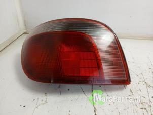 Gebruikte Achterlicht links Toyota Yaris (P1) 1.0 16V VVT-i Prijs € 25,00 Margeregeling aangeboden door Autodemontagebedrijf De Mars