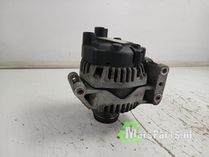 Gebruikte Dynamo Fiat Grande Punto (199) 1.3 JTD Multijet 16V 85 Actual Prijs € 25,00 Margeregeling aangeboden door Autodemontagebedrijf De Mars
