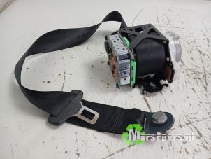 Gebruikte Veiligheidsgordel rechts-voor Citroen DS4 (NX) 1.6 16V VTi 120 Prijs € 100,00 Margeregeling aangeboden door Autodemontagebedrijf De Mars