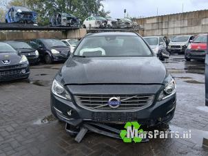 Gebruikte Asschenkel links-voor Volvo V60 I (FW/GW) 2.0 D4 16V Prijs € 75,00 Margeregeling aangeboden door Autodemontagebedrijf De Mars