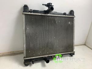 Gebruikte Radiateur Toyota Yaris (P1) 1.0 16V VVT-i Prijs € 40,00 Margeregeling aangeboden door Autodemontagebedrijf De Mars