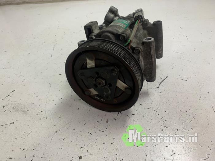 Gebruikte Aircopomp Renault Modus/Grand Modus (JP) 1.4 16V Prijs € 60,00 Margeregeling aangeboden door Autodemontagebedrijf De Mars