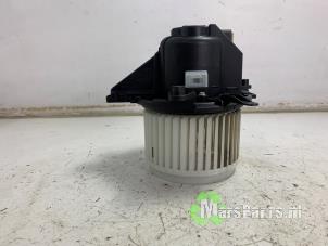 Gebruikte Blower Peugeot Expert (V1/VA/VB/VE/VF/VT/VY) 2.0 Blue HDi 120 16V Prijs € 50,00 Margeregeling aangeboden door Autodemontagebedrijf De Mars