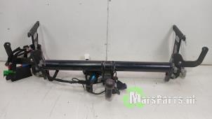 Gebruikte Trekhaak Peugeot Expert (V1/VA/VB/VE/VF/VT/VY) 2.0 Blue HDi 120 16V Prijs € 250,00 Margeregeling aangeboden door Autodemontagebedrijf De Mars