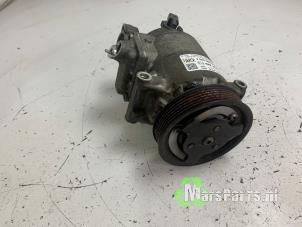 Gebruikte Pomp Airco Volkswagen Caddy III (2KA,2KH,2CA,2CH) 1.6 TDI 16V Prijs € 80,00 Margeregeling aangeboden door Autodemontagebedrijf De Mars