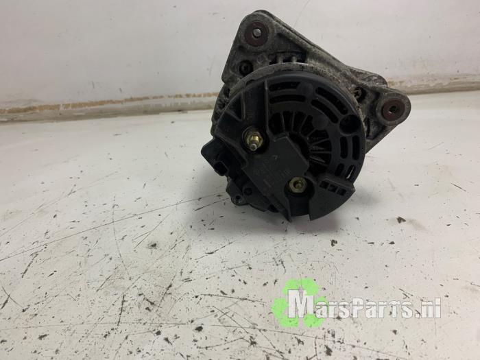 Dynamo van een Renault Modus/Grand Modus (JP) 1.4 16V 2005