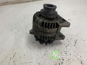 Gebruikte Dynamo Renault Modus/Grand Modus (JP) 1.4 16V Prijs € 50,00 Margeregeling aangeboden door Autodemontagebedrijf De Mars